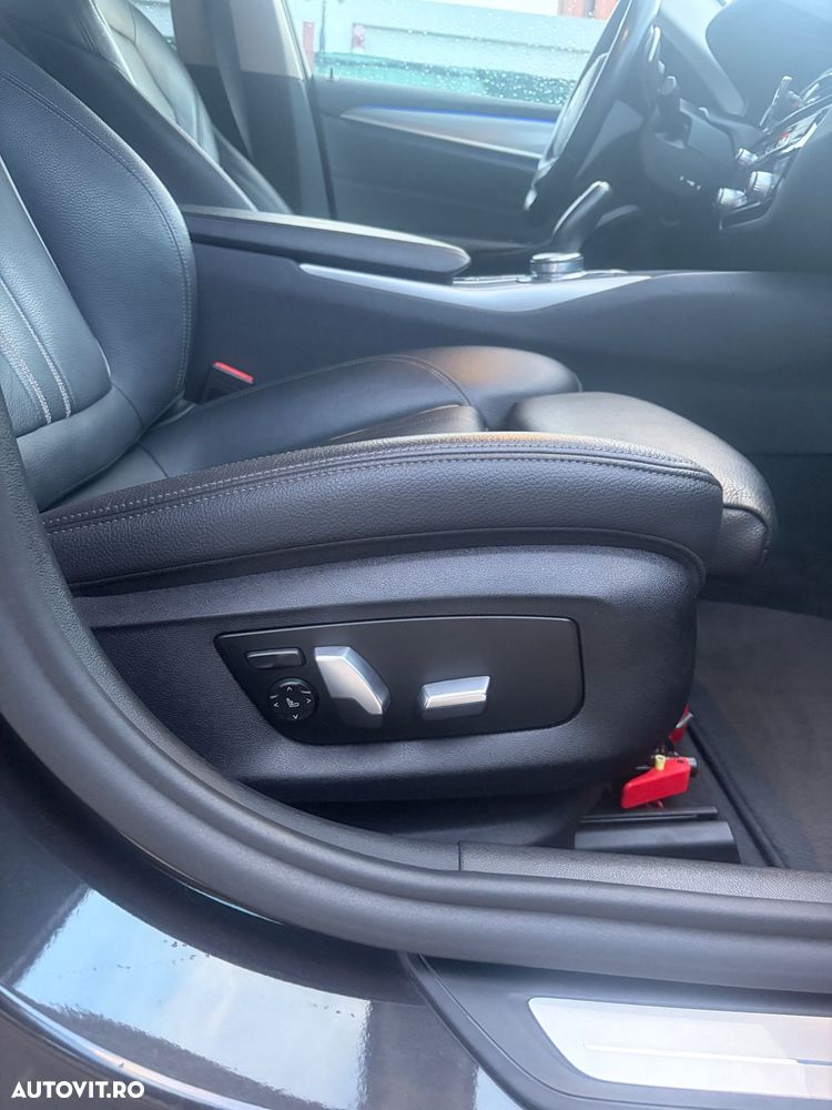 BMW Seria 5 520d AT - 12