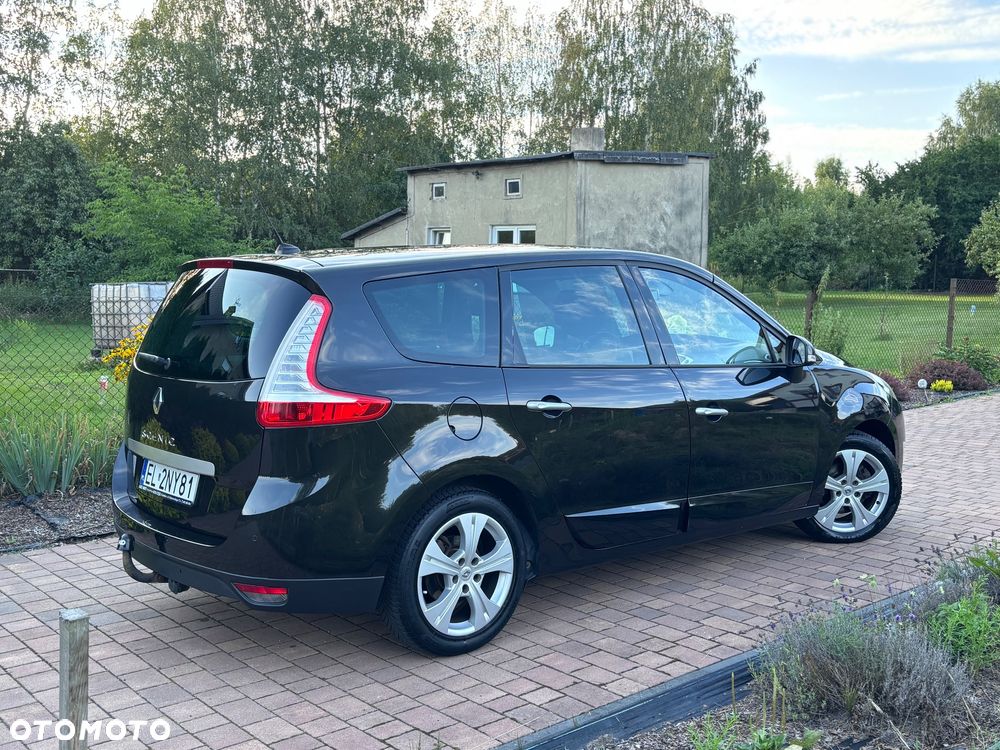 Renault Scenic 1.6 16V 110 Dynamique - 8