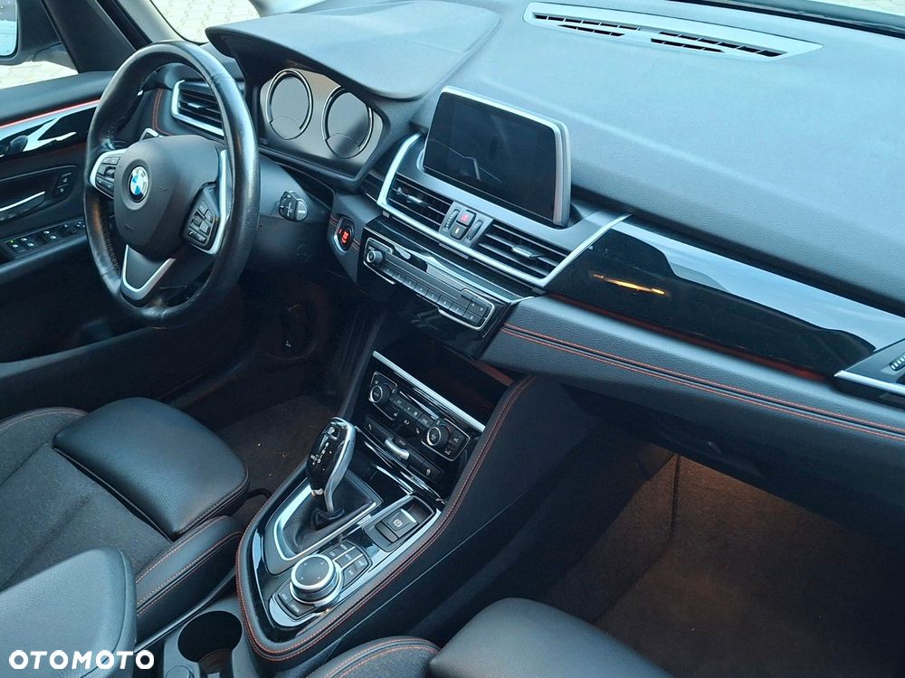 BMW Seria 2 218d Sport Line sport - 10