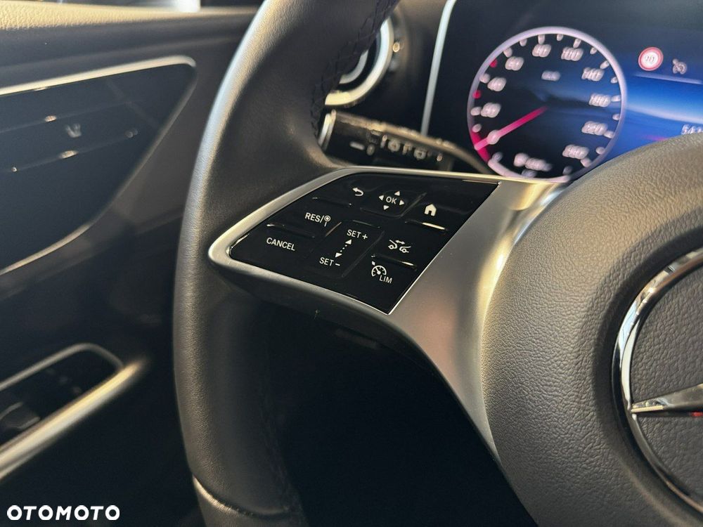 Mercedes-Benz GLC - 23