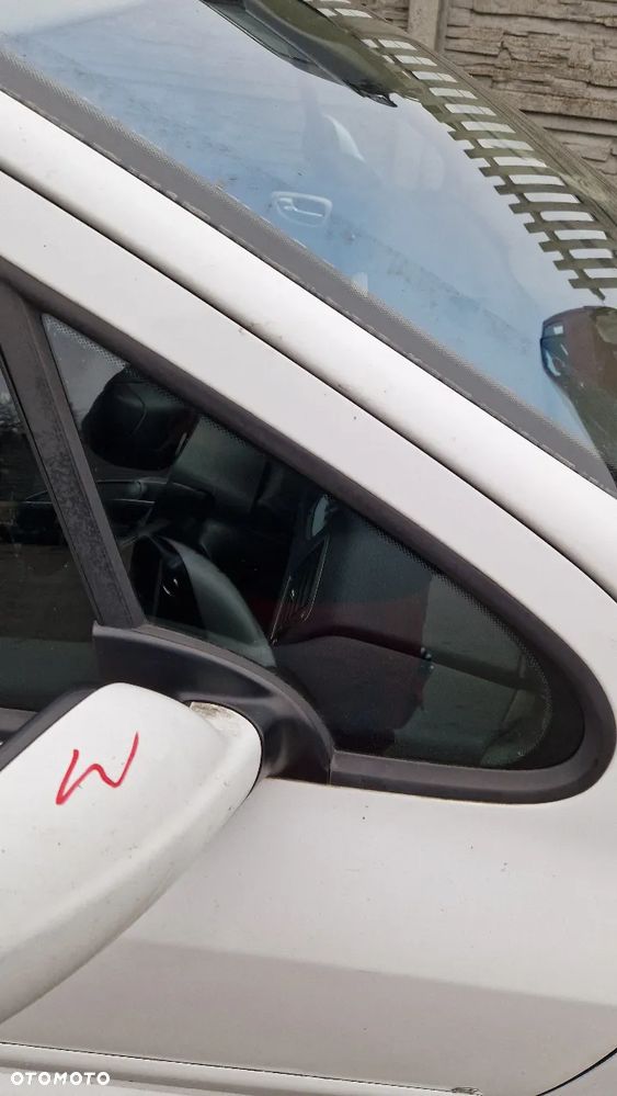 PEUGEOT 307 SW SZYBA   PRAWY PRZÓD - 1