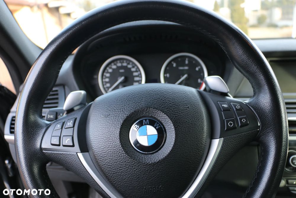 BMW X6 - 28