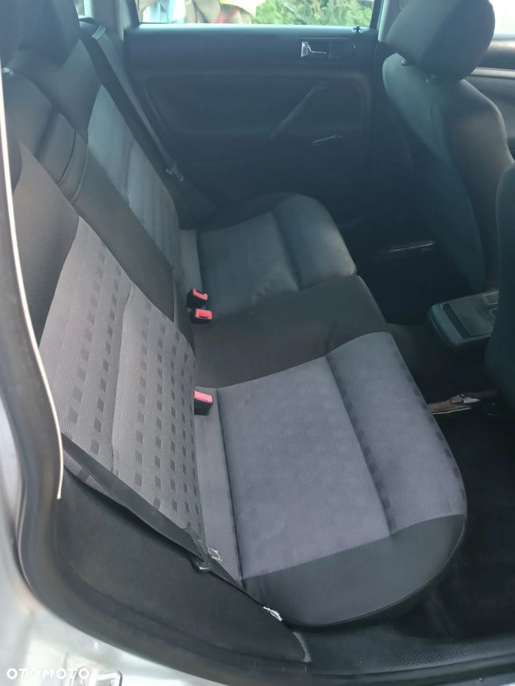 Volkswagen Passat 1.9 TDI Basis - 23