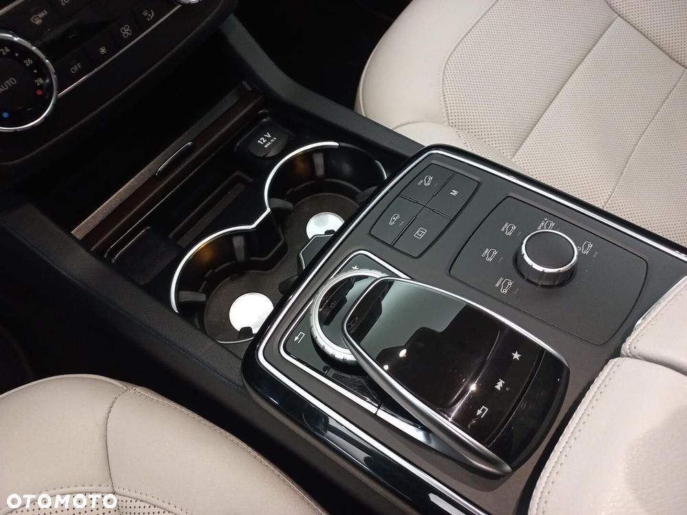 Mercedes-Benz GLE - 17