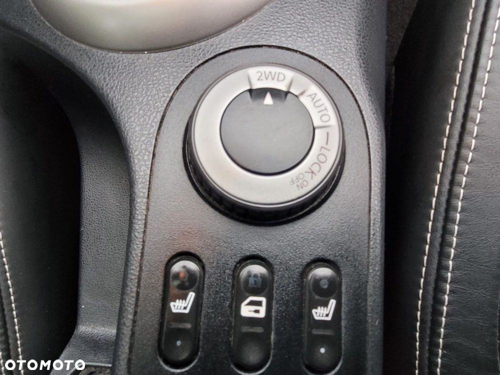 Nissan Qashqai 2.0 4x4 Tekna - 30