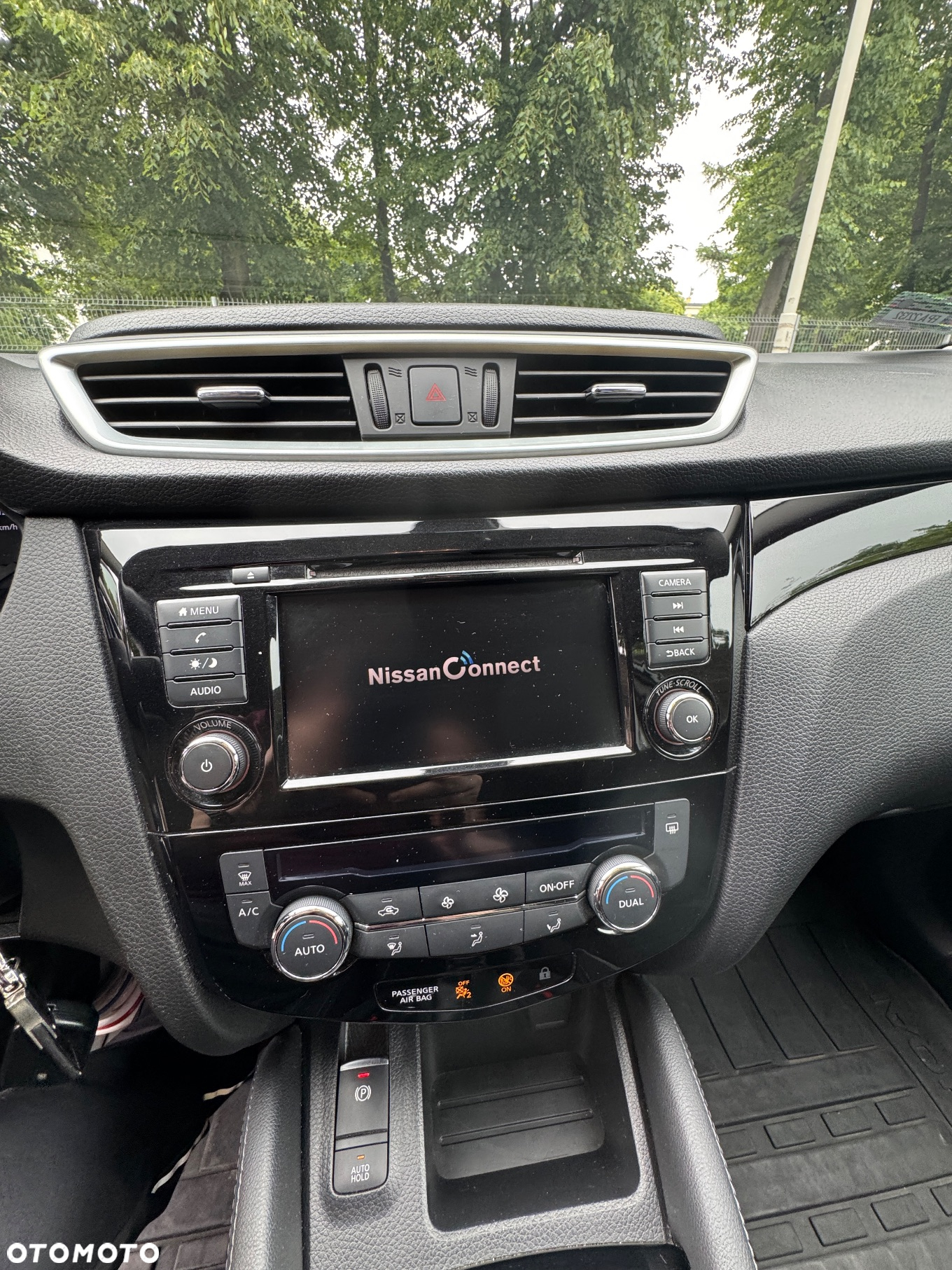 Nissan Qashqai 1.3 DIG-T Acenta - 24