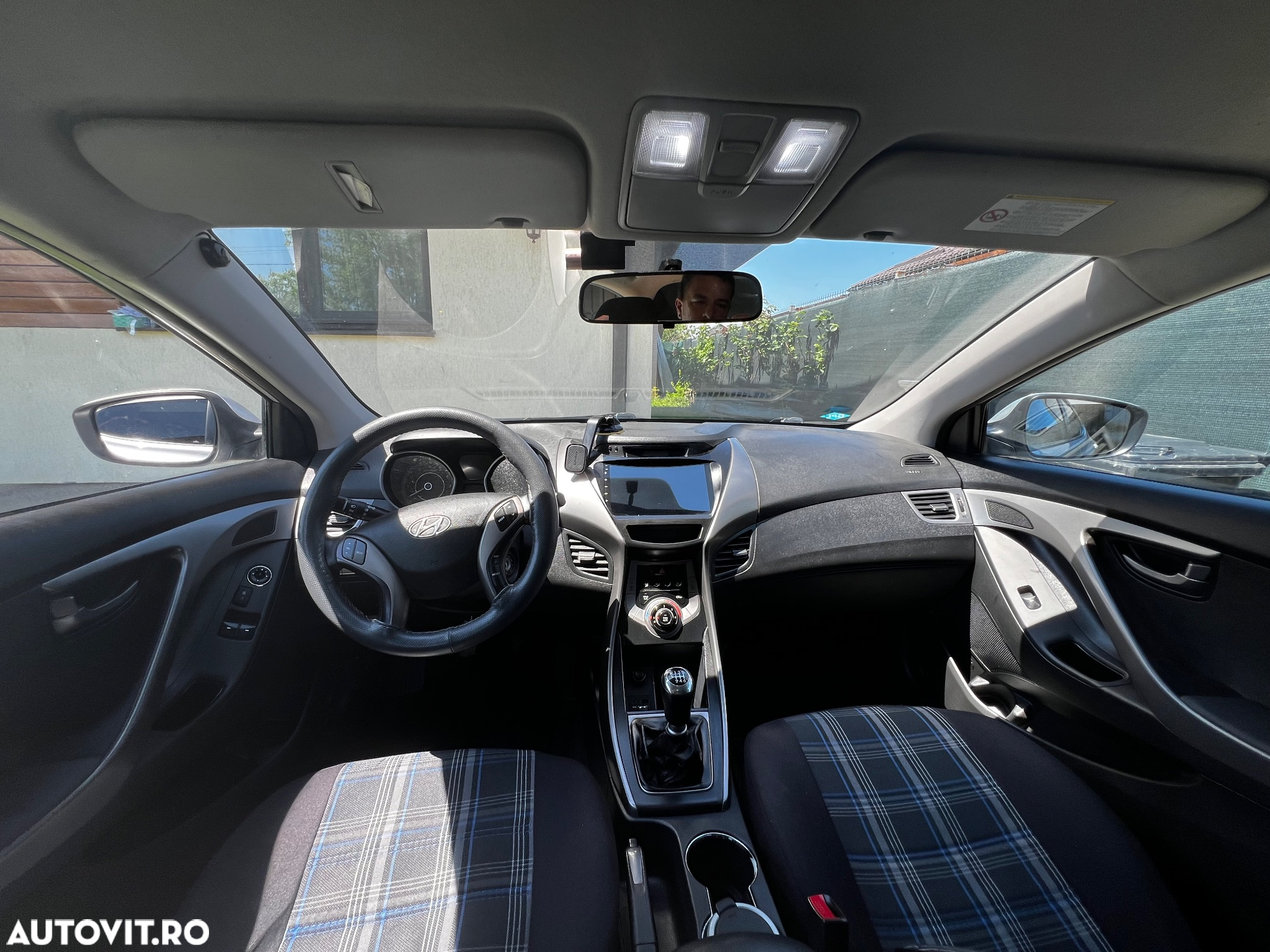 Hyundai Elantra 1.6 MPi Exclusive - 21