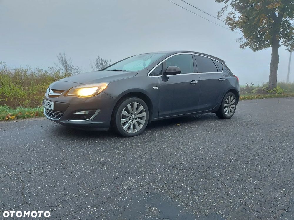 Opel Astra 1.7 CDTI Cosmo - 14