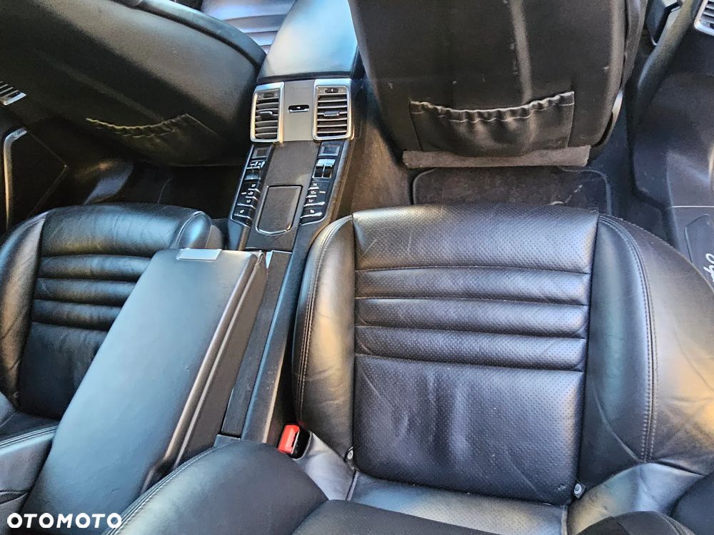 Porsche Panamera Turbo - 8