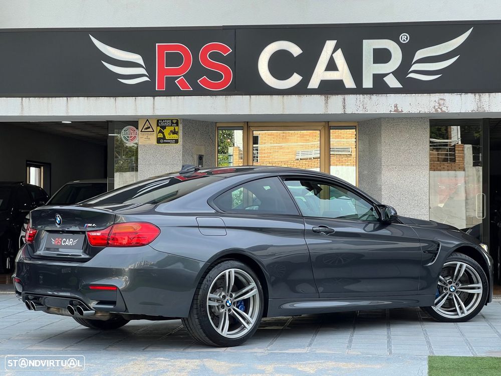 BMW M4 DKG - 11