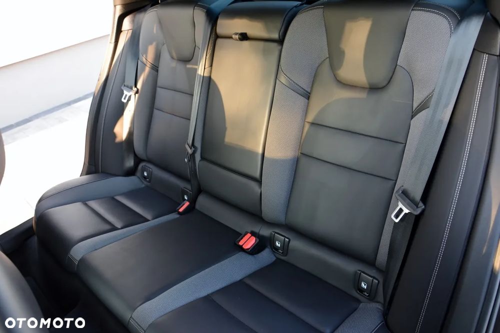 Volvo S60 B4 B Geartronic RDesign - 22