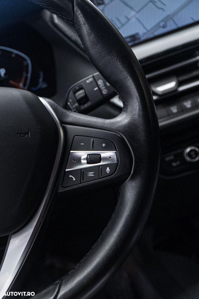 BMW Seria 1 118i Aut. Sport Line - 28