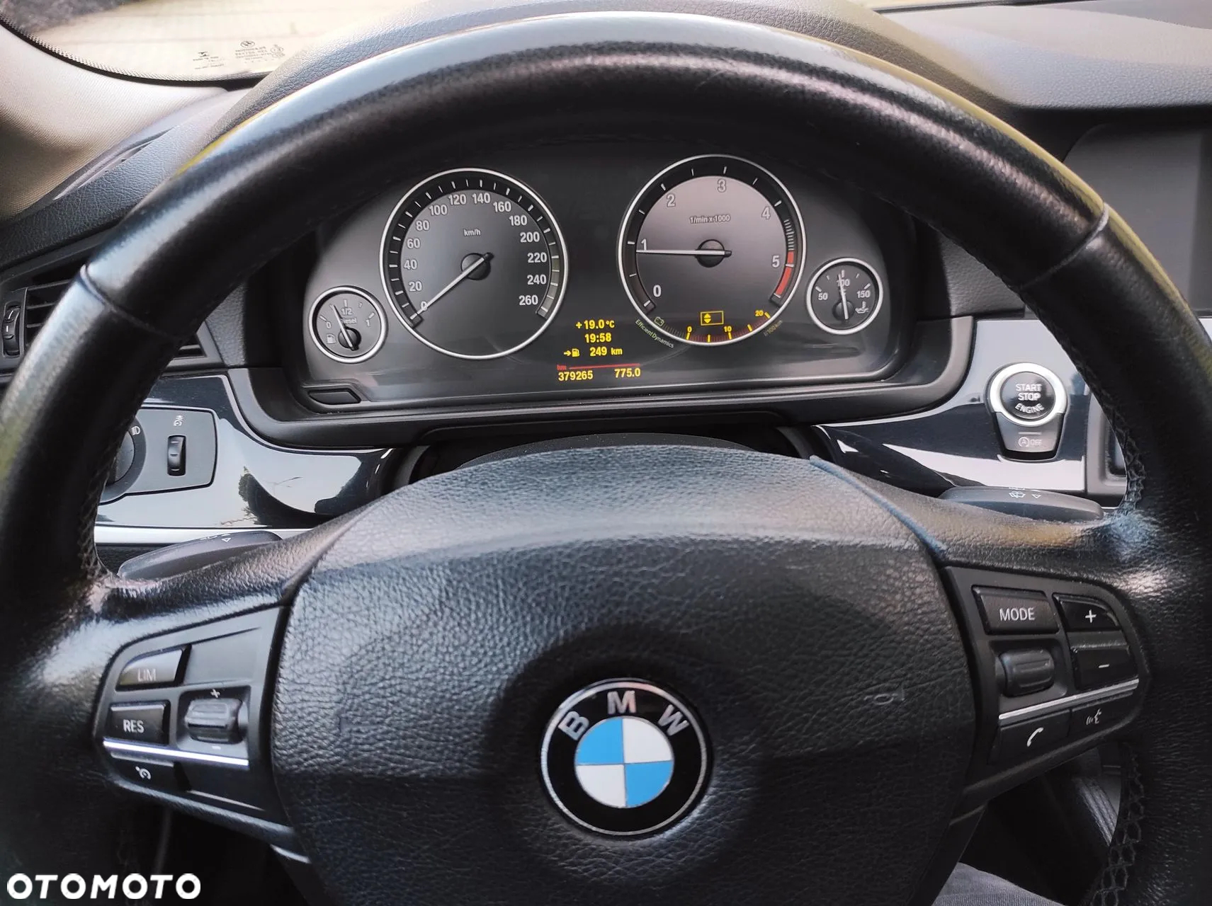 BMW Seria 5 520d - 20