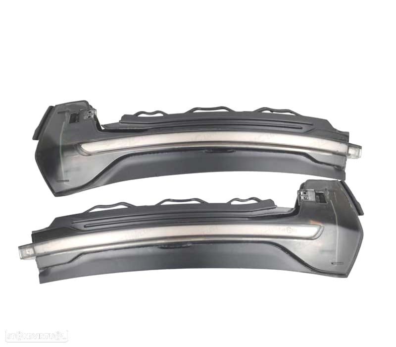 PISCAS LATERAIS LED DINAMICOS PARA ESPELHOS PARA AUDI A3 8V 12-20 - 2