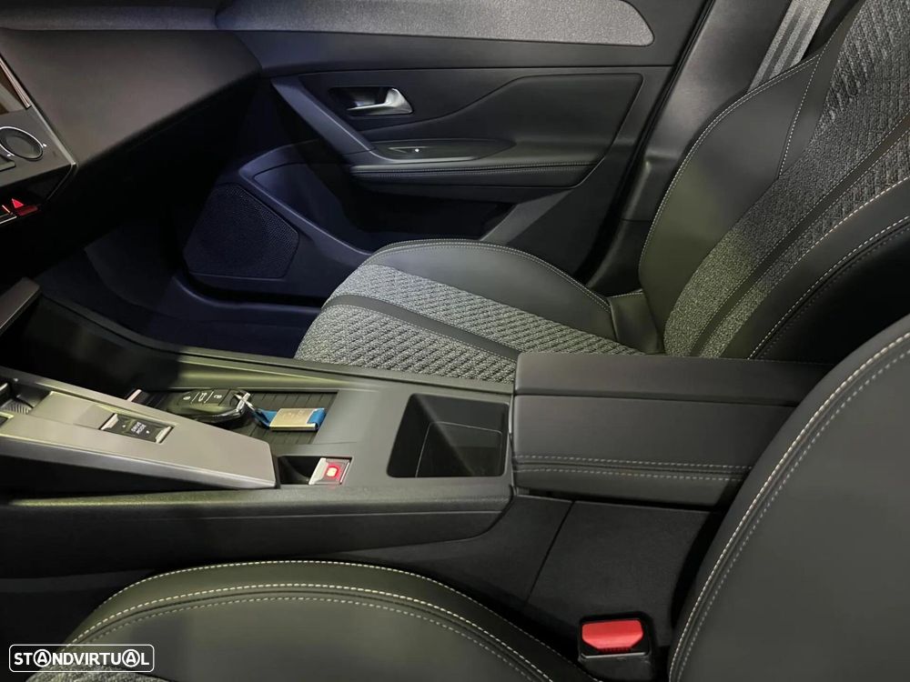 Peugeot 308 SW 1.2 Hybrid Allure e-DCS6 - 13