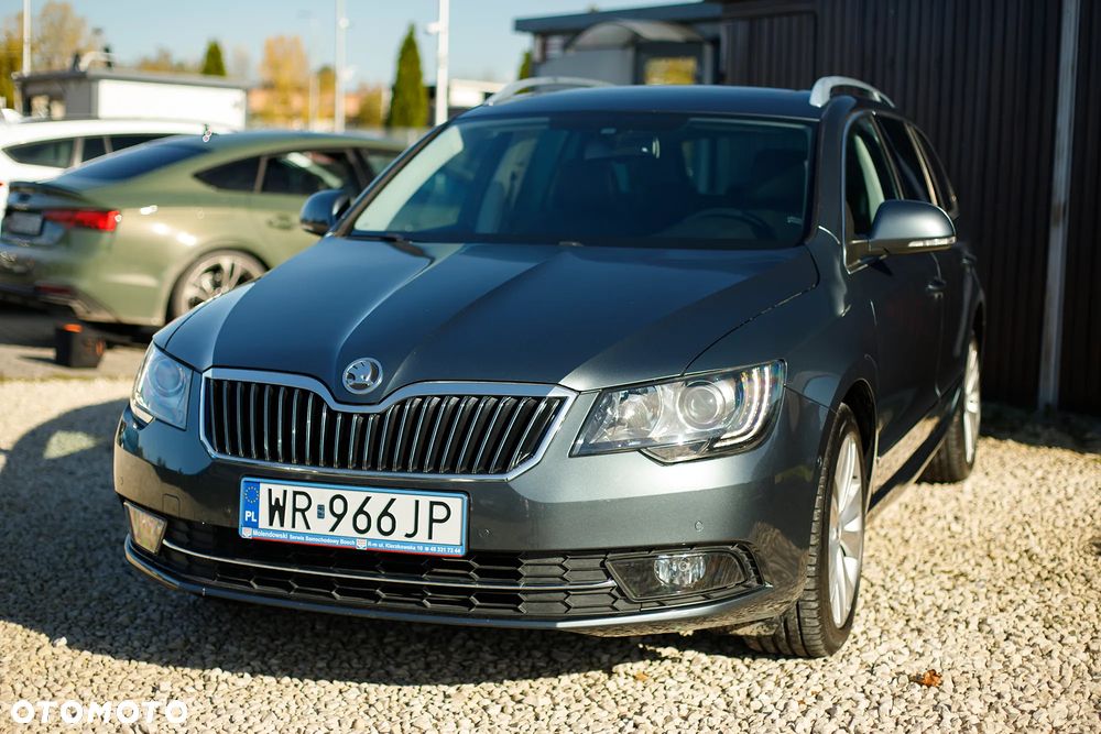 Skoda Superb 2.0 TDI Green tec 4x4 DSG Elegance - 17