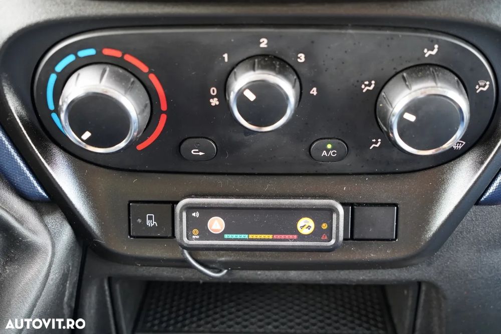 Iveco DAILY 35-140 / 4.3 M CONTAINER / HI-MATIC / TWIN - 30
