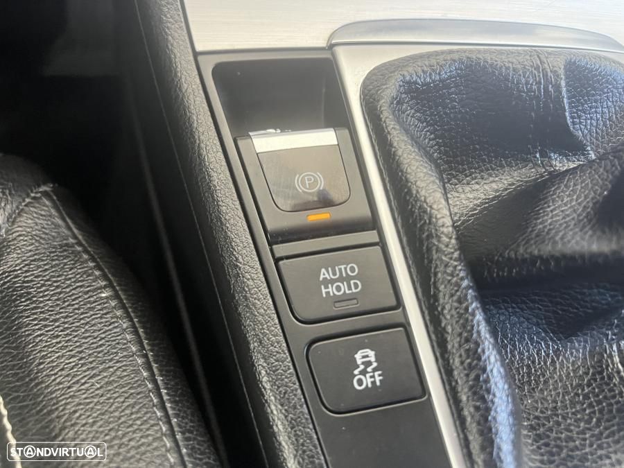 VW CC 2.0 TDI BlueMotion 120g - 40