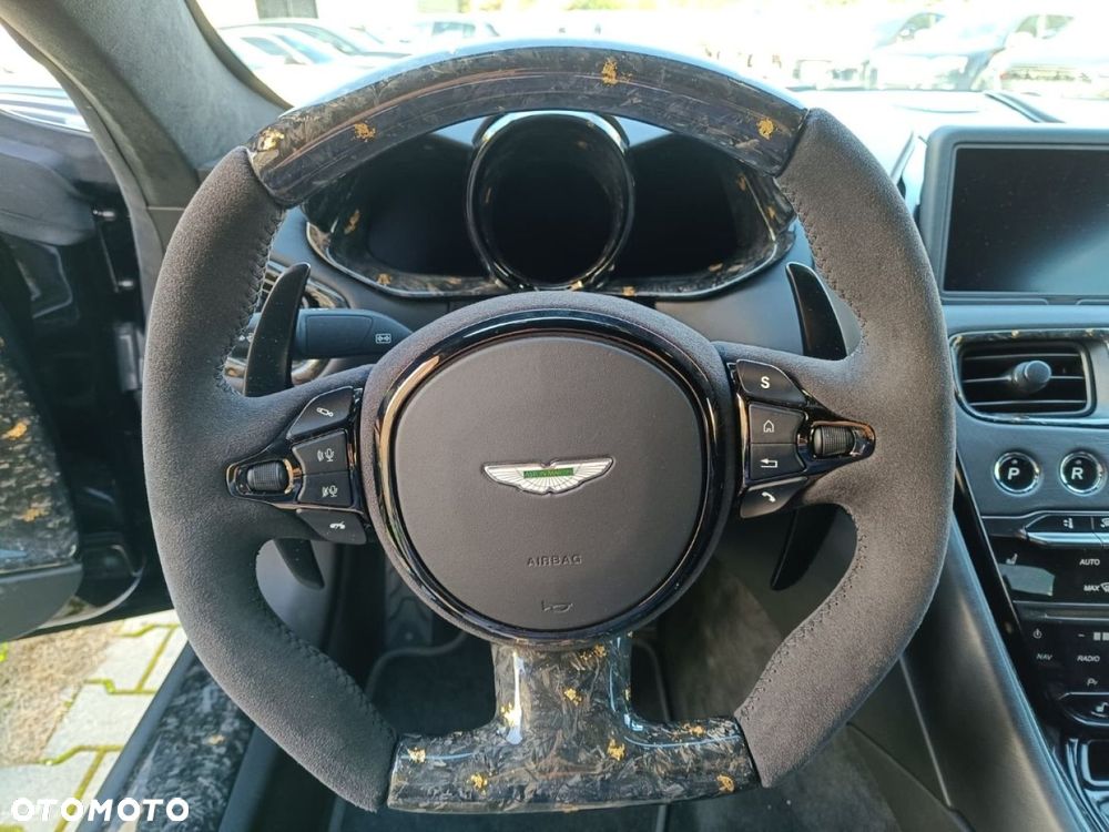 Aston Martin DBS Superleggera - 20