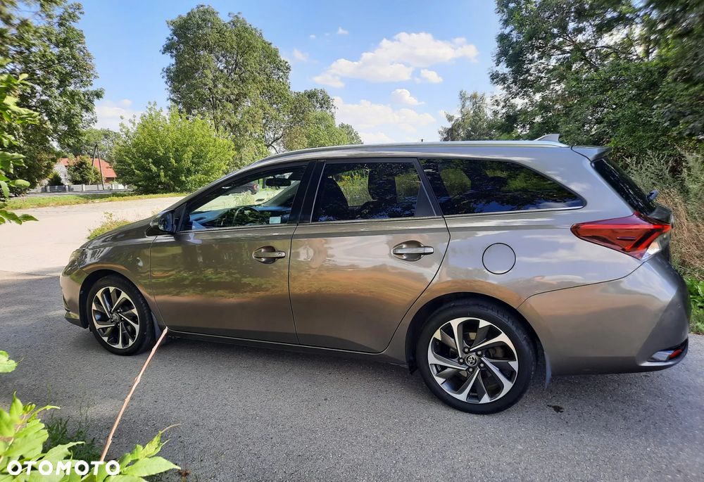 Toyota Auris 1.6 Comfort - 24