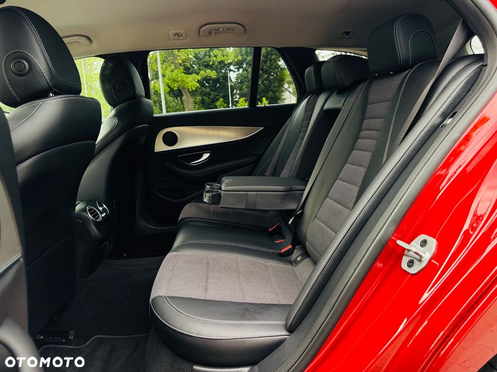 Mercedes-Benz Klasa E 220 d 9G-TRONIC Exclusive - 30