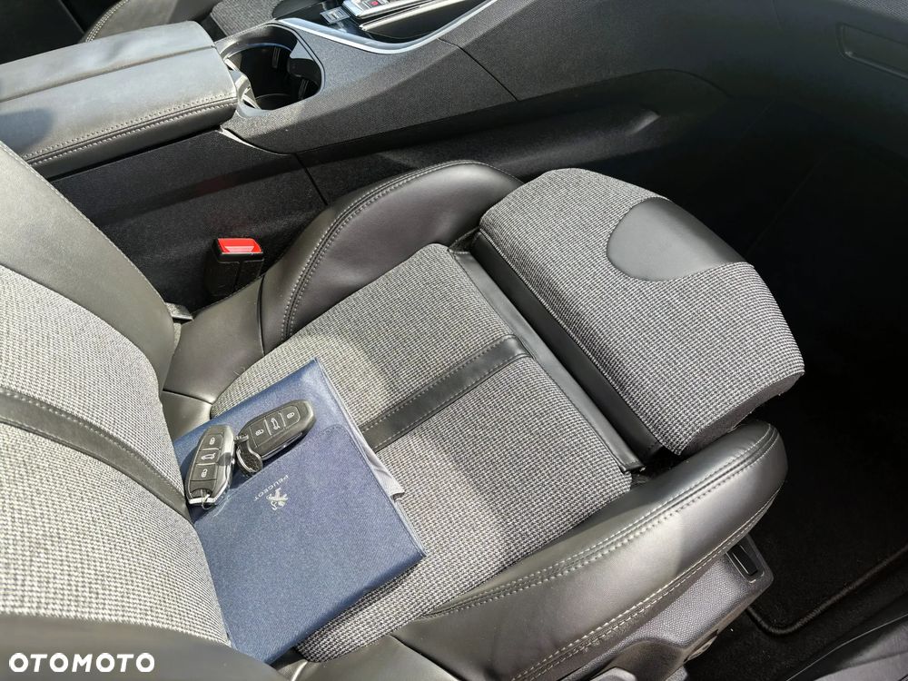 Peugeot 3008 THP 165 EAT6 Stop & Start Allure - 28