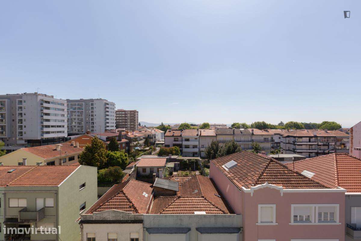 Quarto - localizado em Paranhos Porto - Grande imagem: 3/28