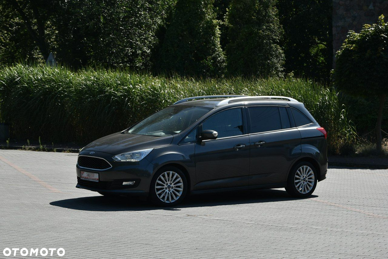 Ford Grand C-MAX - 22