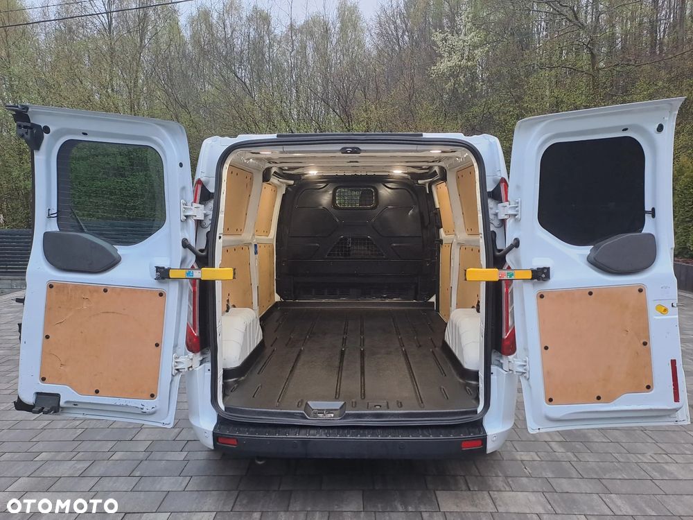 Ford Transit Custom - 15