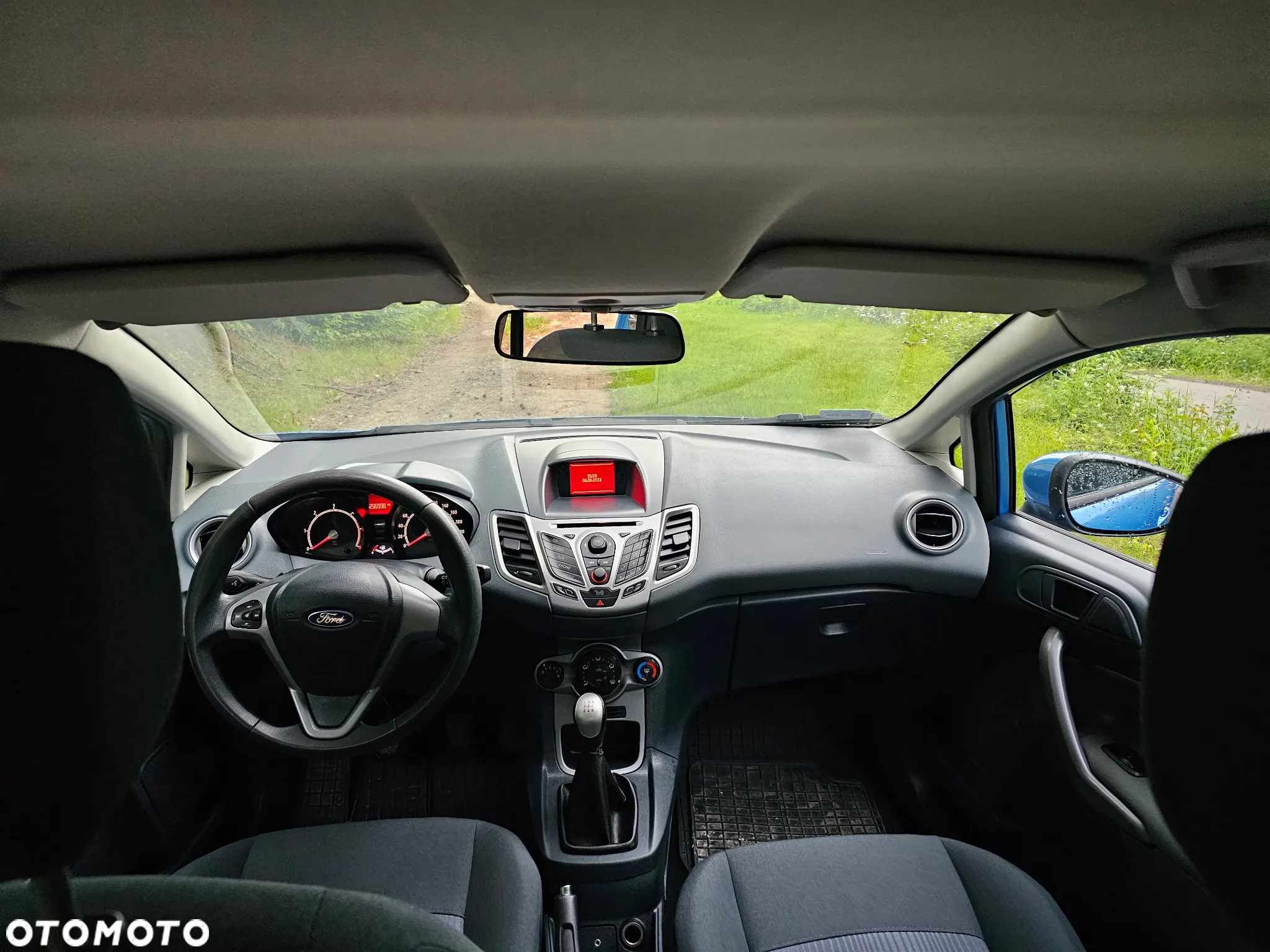 Ford Fiesta 1.4 TDCi Ambiente - 6