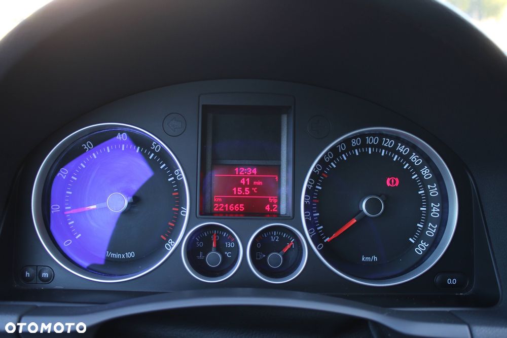 Volkswagen Golf - 20