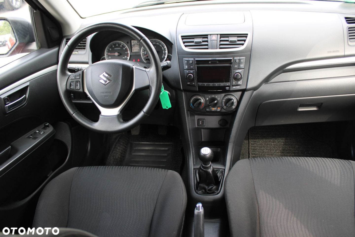 Suzuki Swift - 30