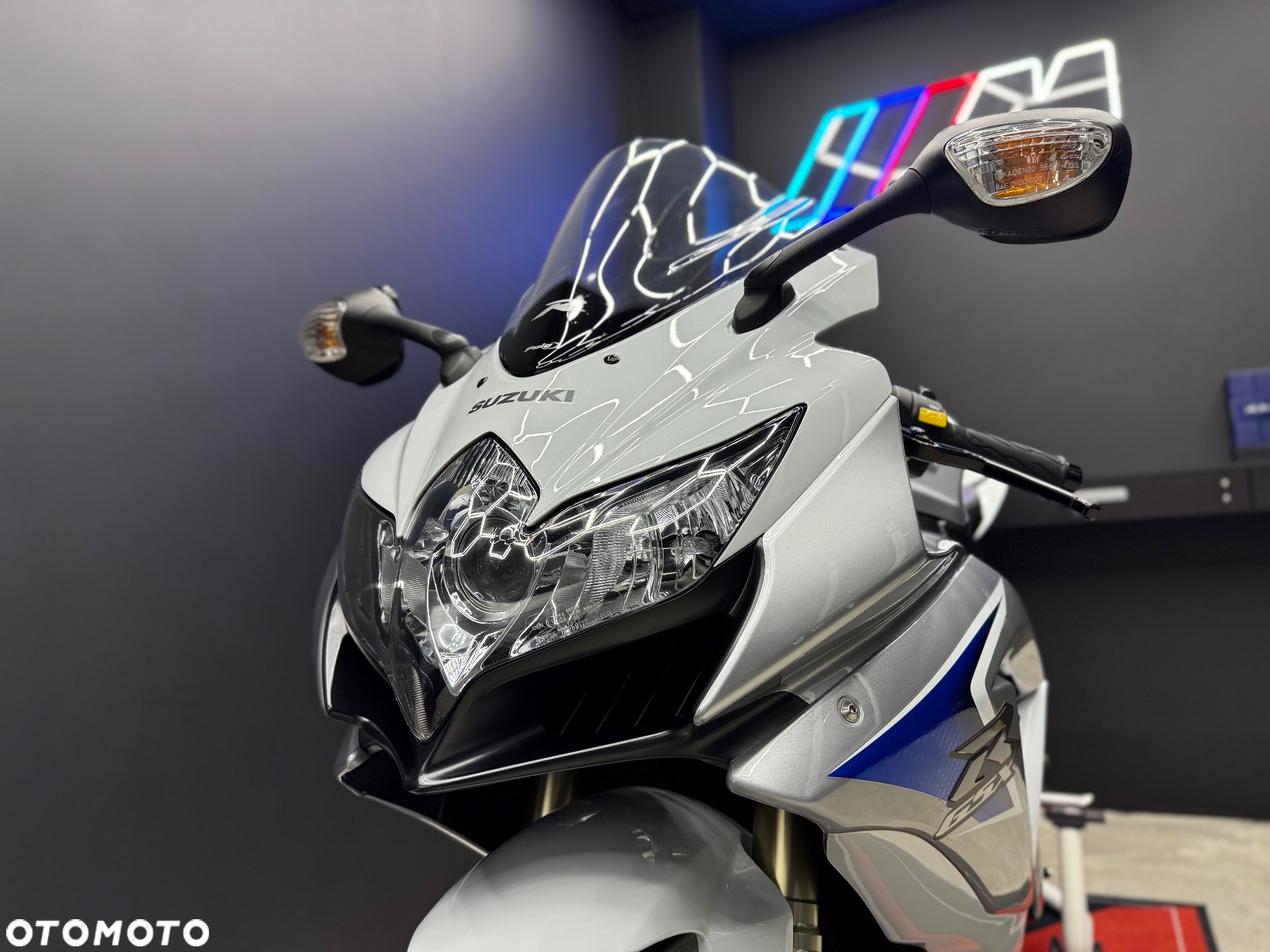 Suzuki GSX-R - 12