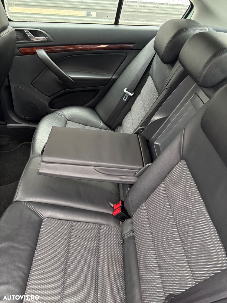 Skoda Octavia Combi 1.4 TSI DSG Elegance - 28