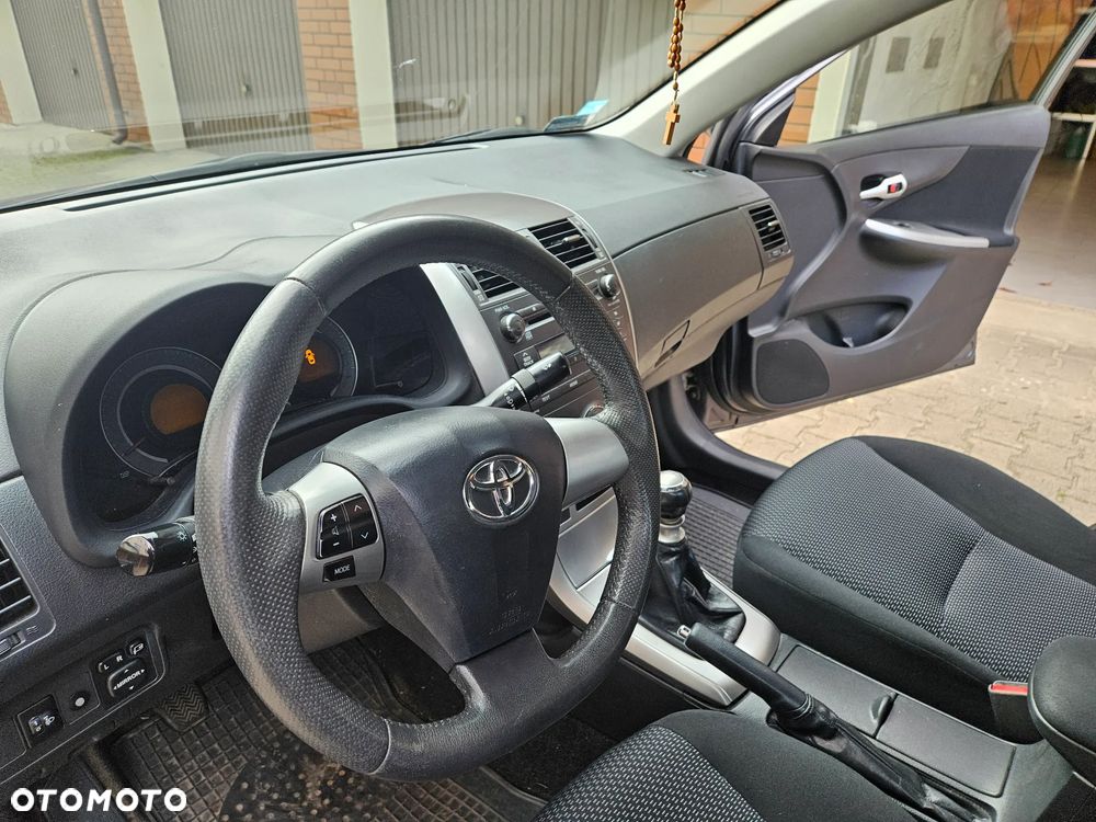 Toyota Corolla 1.6 Luna - 20
