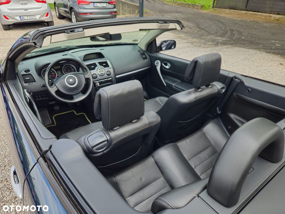 Renault Megane 1.6 Avantage - 26