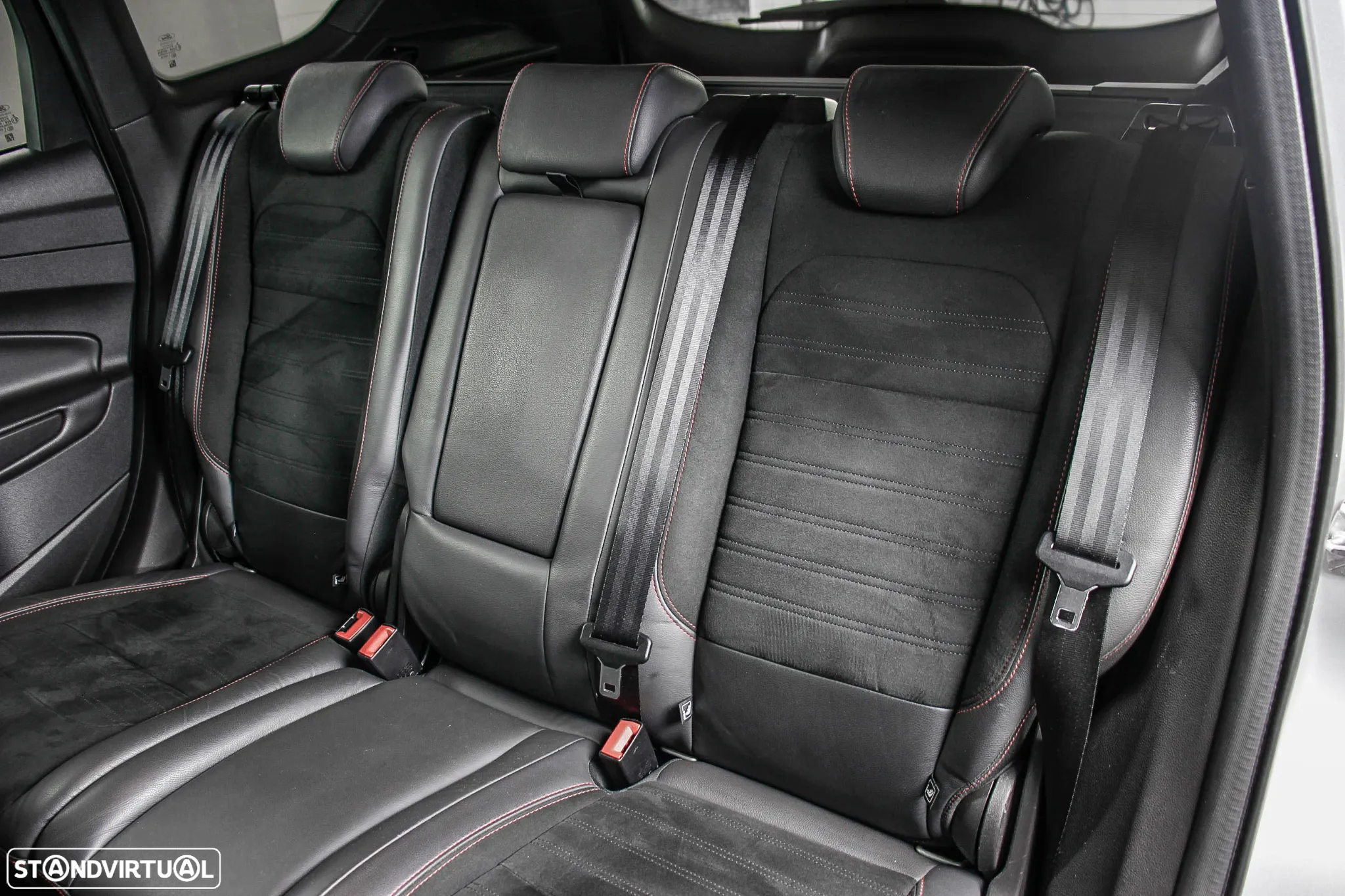 Ford Kuga 1.5 TDCi ST-Line - 10