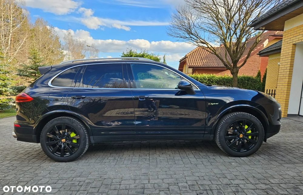 Porsche Cayenne - 3