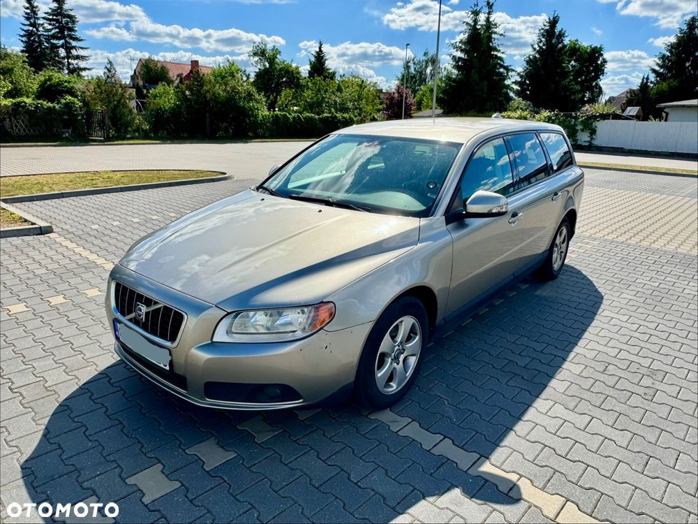 Volvo V70 2.0D Kinetic - 1