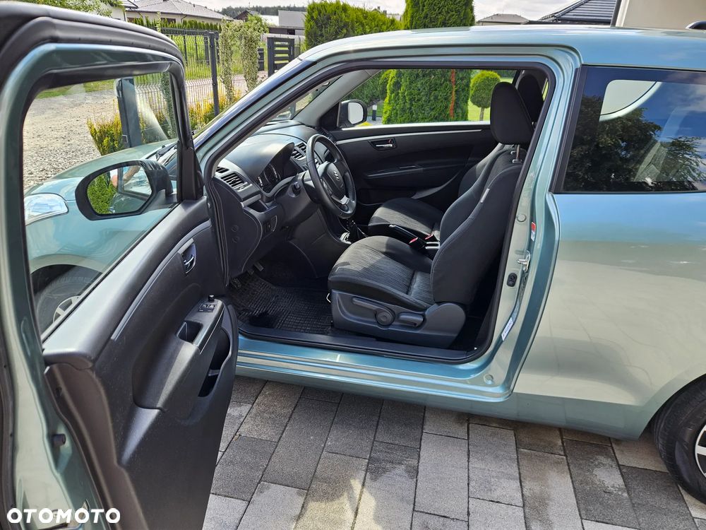 Suzuki Swift 1.2 - 12