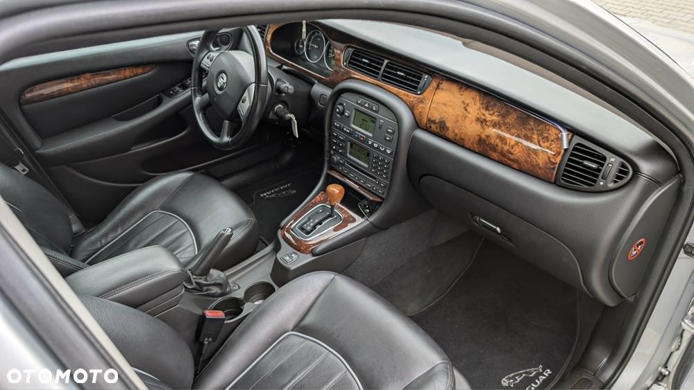 Jaguar X-Type - 10