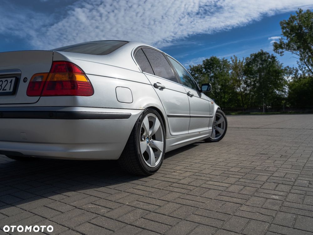 BMW Seria 3 - 25