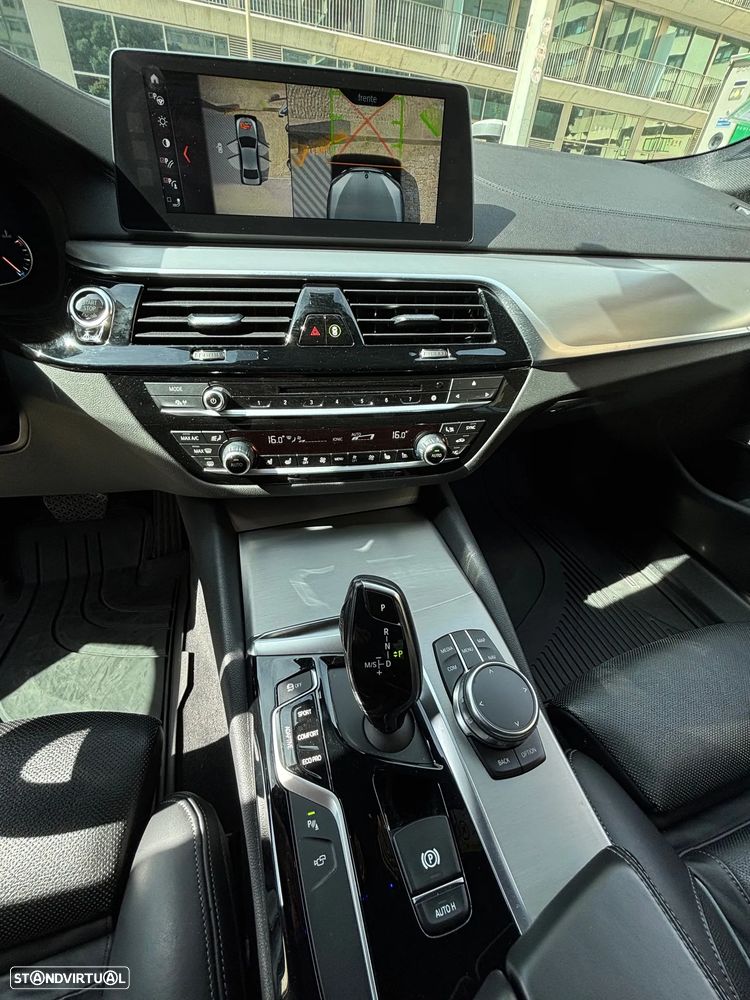 BMW 520 d Auto - 17