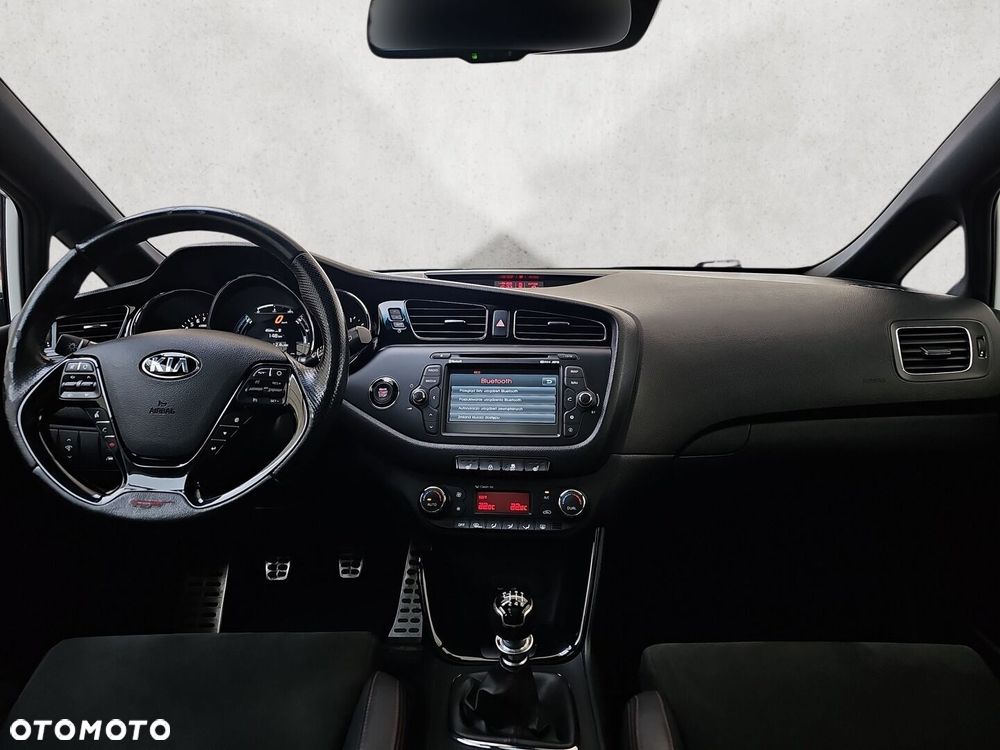 Kia Ceed - 29