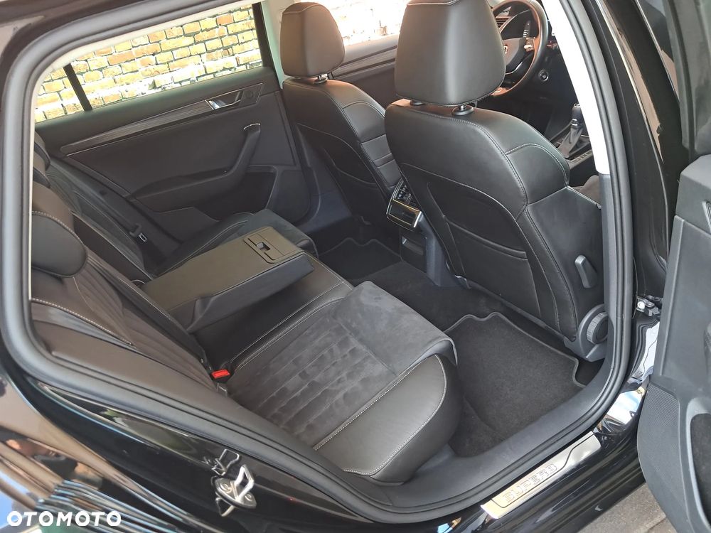 Skoda Superb 2.0 TDI DSG Selection - 28