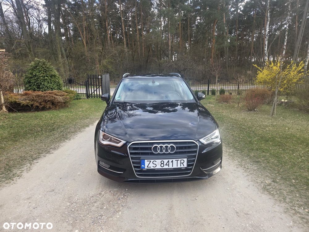 Audi A3 Sportback 1.4 TFSI Ambiente - 2