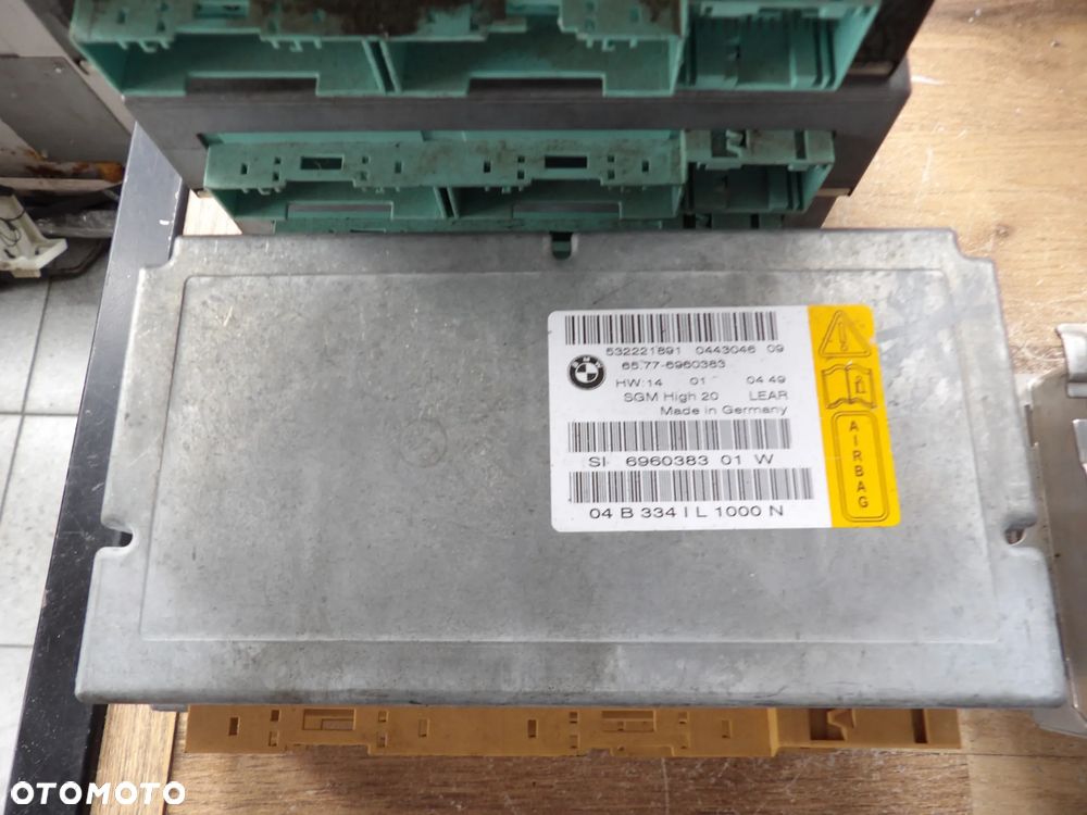 BMW - E60,E61 - MODUŁ , STEROWNIK PODUSZEK POWIETRZNYCH - AIRBAG - 6960383 - 1