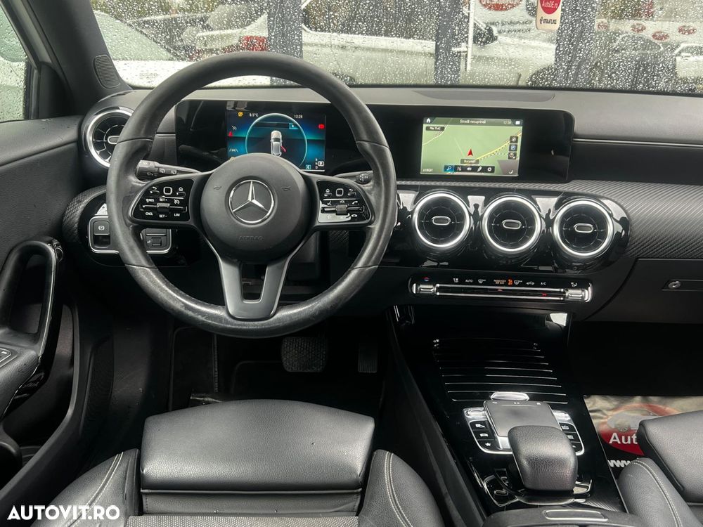 MERCEDES-BENZ A-Class 2019 — imagine 9