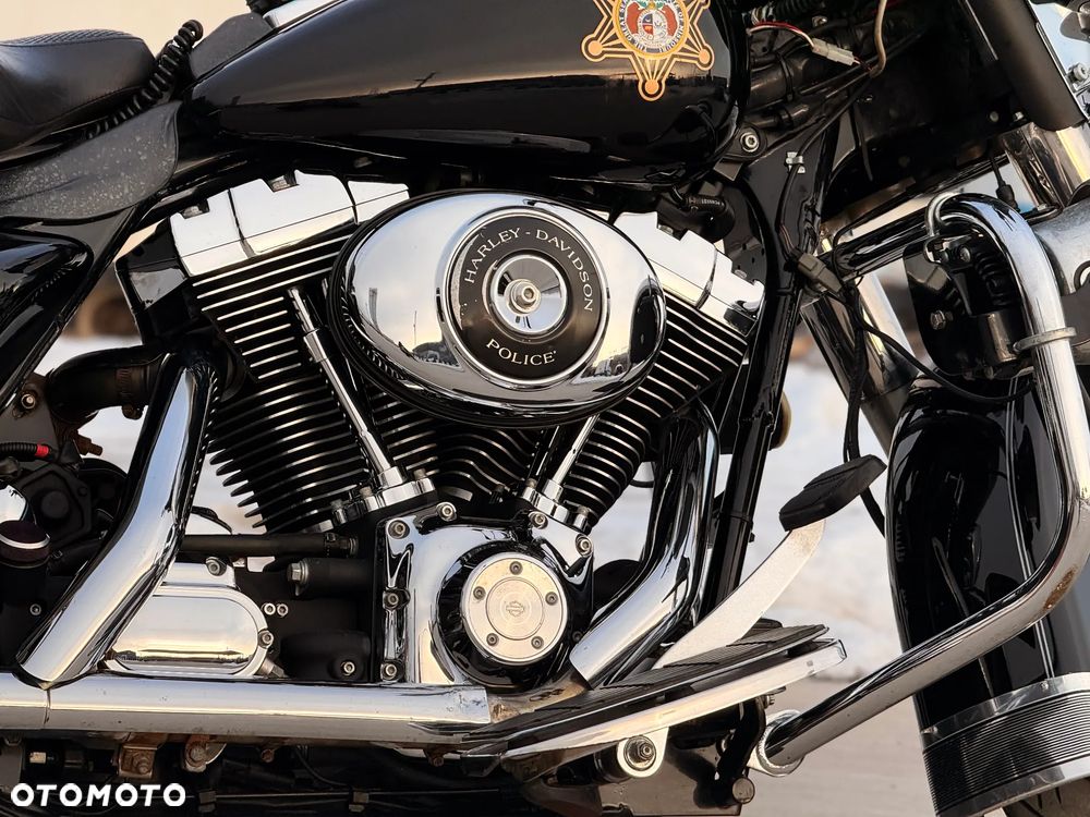 Harley-Davidson FLHT Electra Glide Standard - 21