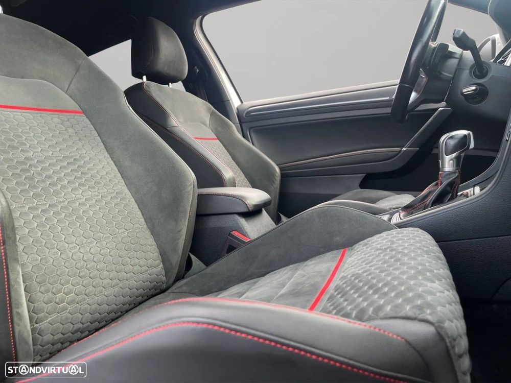 VW Golf 2.0 TSI GTI DSG Performance - 18